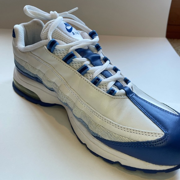 NIKE Air Max 95 Premium Pisces - Picture 8 of 12